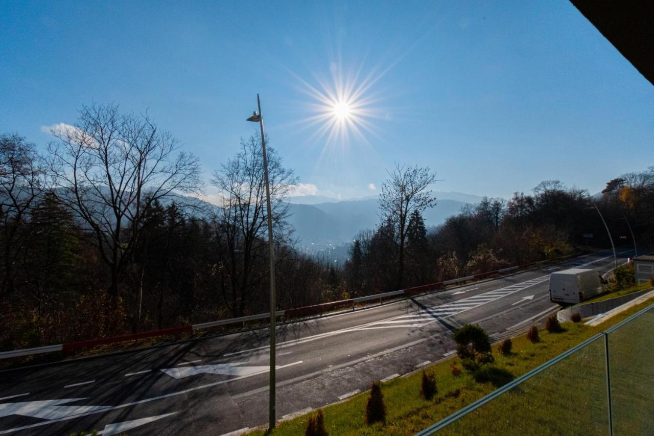 Mirador Bohemian Apt With Views Over Old Town And Tampa Mountain, Near Poiana Брашов Екстер'єр фото