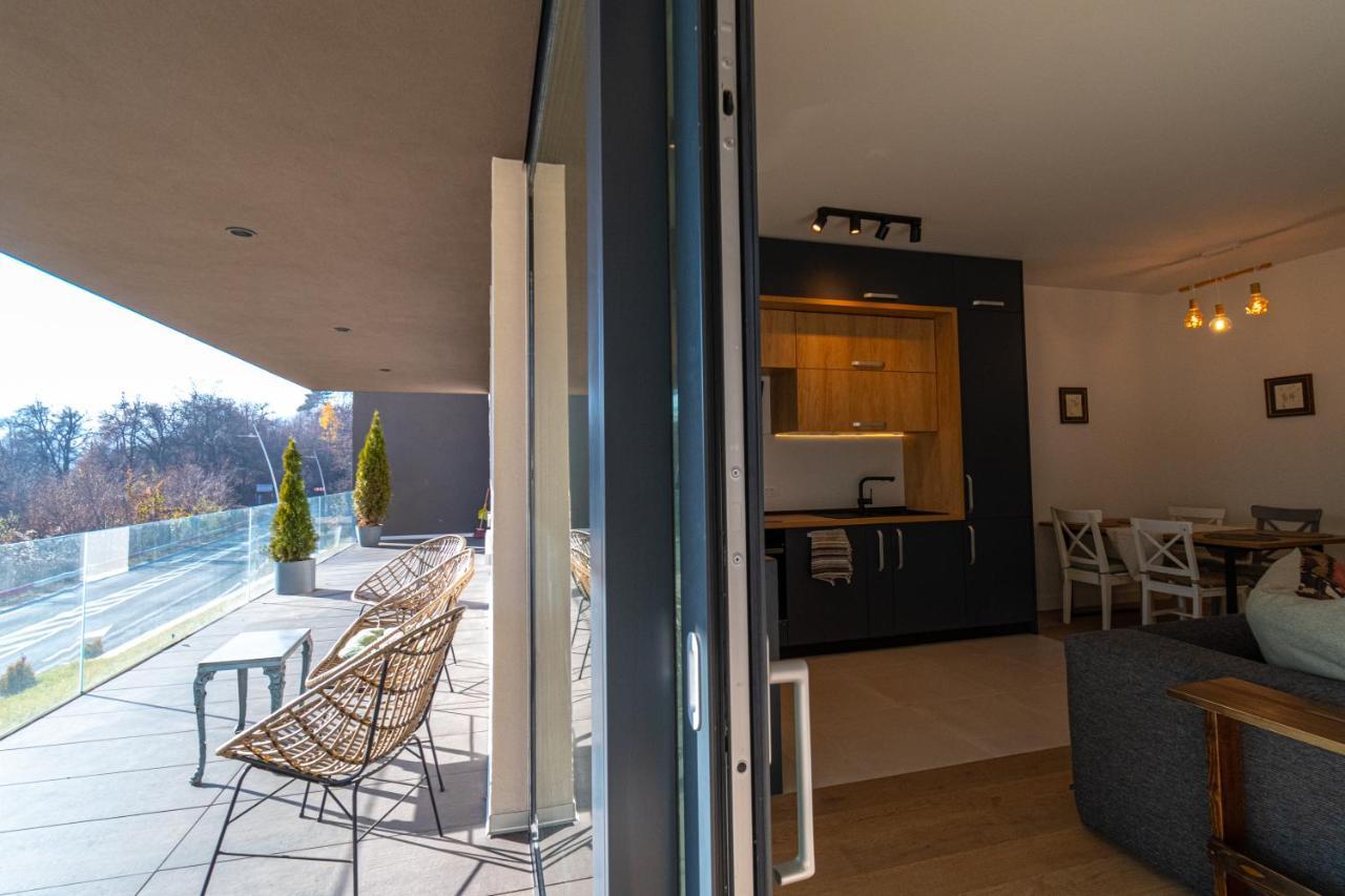 Mirador Bohemian Apt With Views Over Old Town And Tampa Mountain, Near Poiana Брашов Екстер'єр фото
